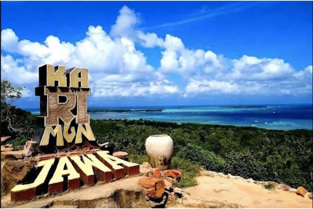 Pantai pasir putih di Karimunjawa